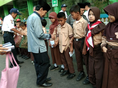 Santunan 10 Muharrom 1441H MIS Assyairiyah Attahiriyah