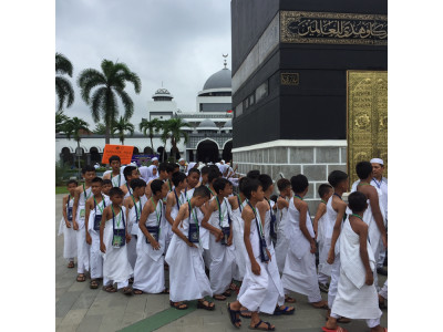 Kegiatan manasik haji kls 5 tp.2019/2020 MIS Assyairiyah Attahiriyah